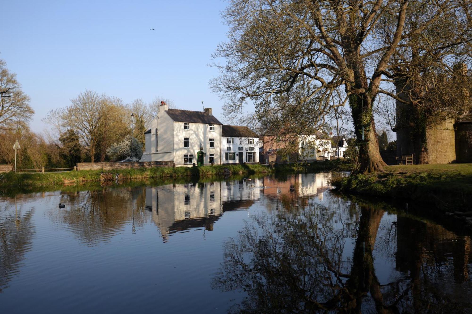 Fitzwarine House Whittington Hotel Екстериор снимка